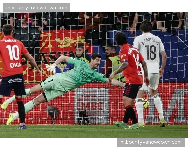 瓦伦西亚点球制胜击败奥萨苏纳，保级压力得到缓解